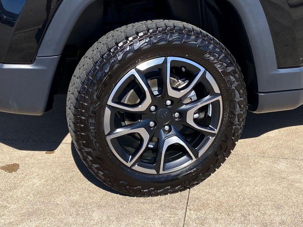 used 2024 Jeep Compass car, priced at $23,222