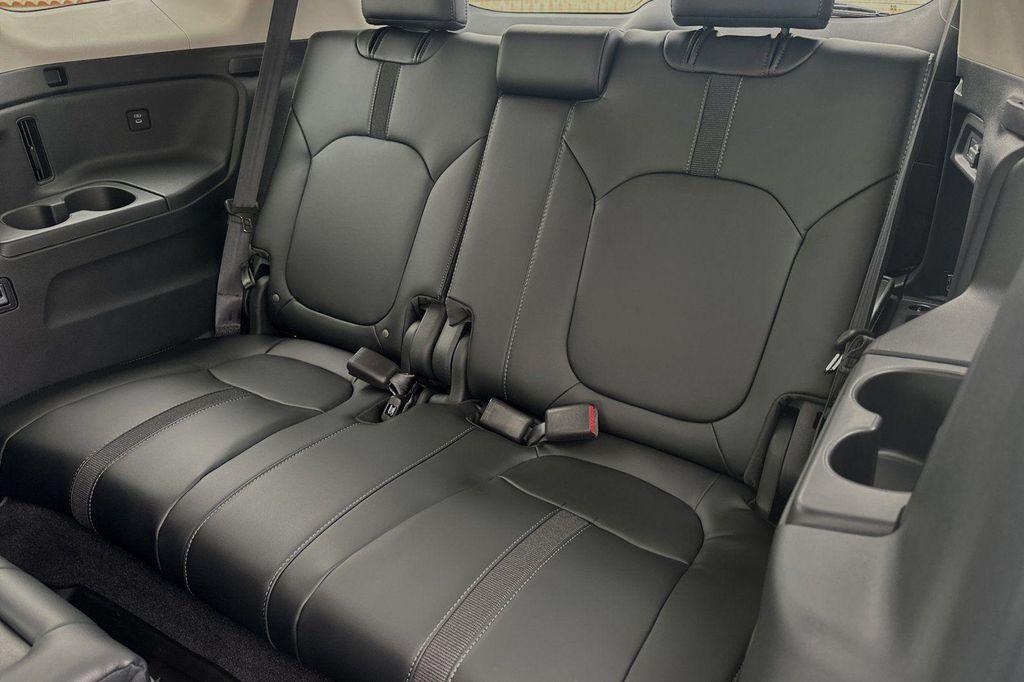 new 2025 Honda Pilot car, priced at $46,405