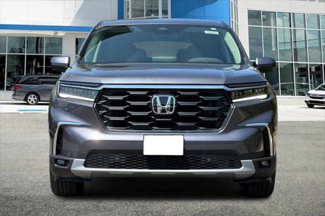 new 2025 Honda Pilot car, priced at $47,725