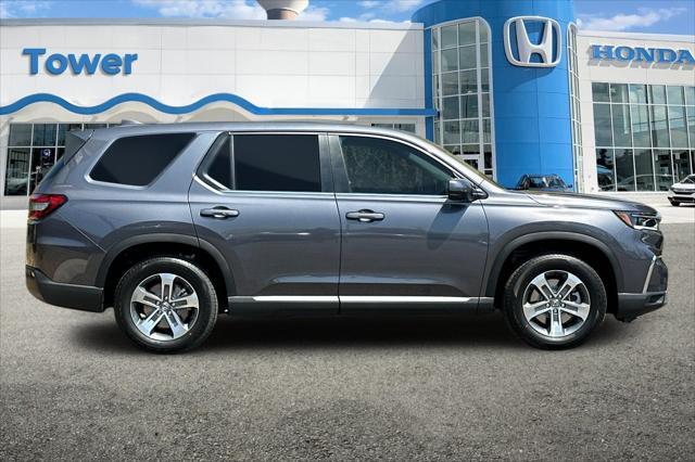 new 2025 Honda Pilot car, priced at $47,725