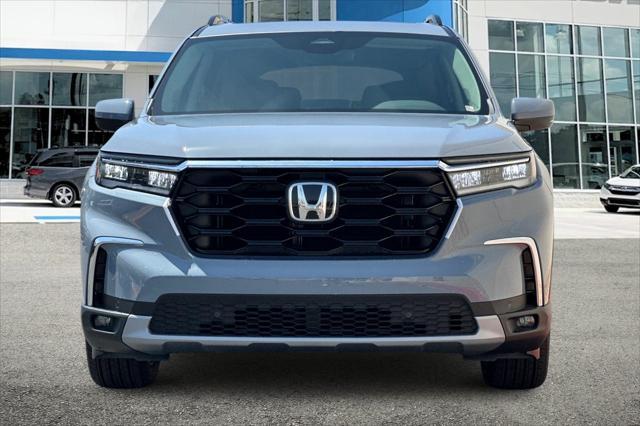 new 2025 Honda Pilot car, priced at $49,350