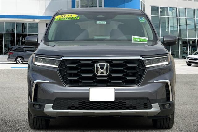 new 2025 Honda Pilot car, priced at $44,895