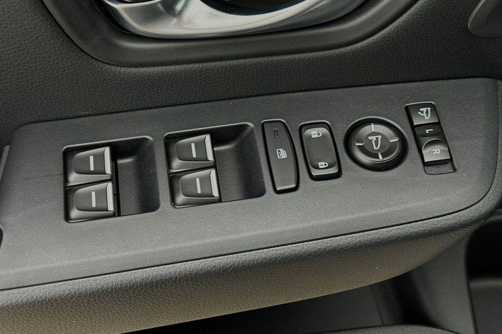 new 2025 Honda Pilot car, priced at $56,075