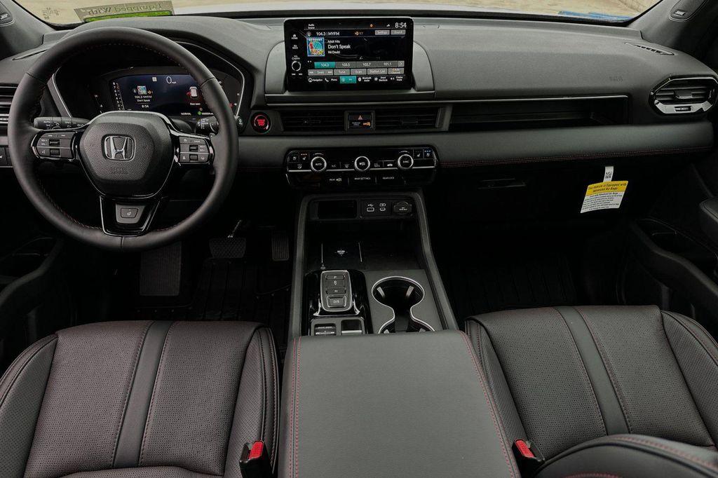 new 2025 Honda Pilot car, priced at $56,075