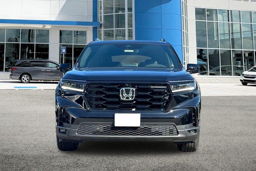 new 2025 Honda Pilot car, priced at $56,075