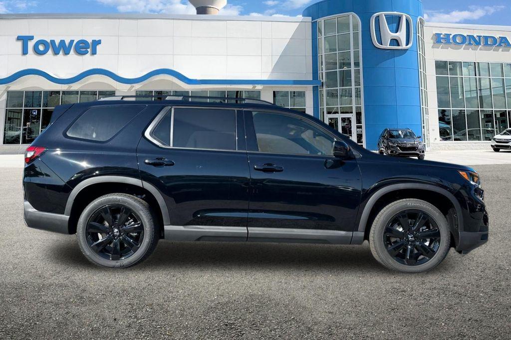 new 2025 Honda Pilot car, priced at $56,075