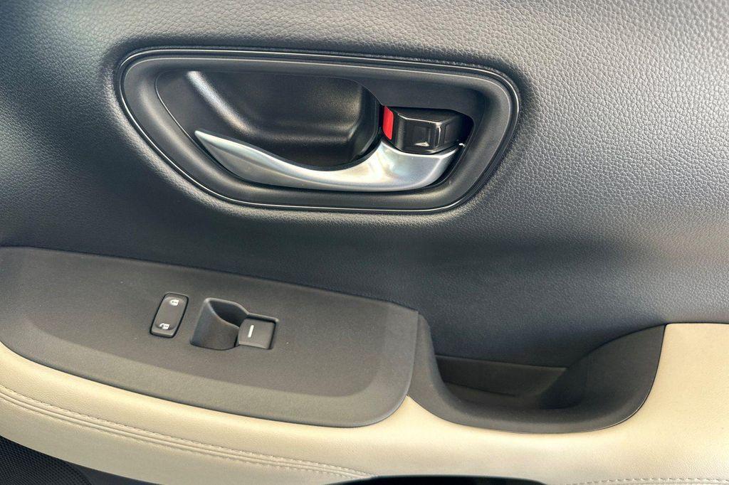 new 2026 Honda HR-V car, priced at $27,595