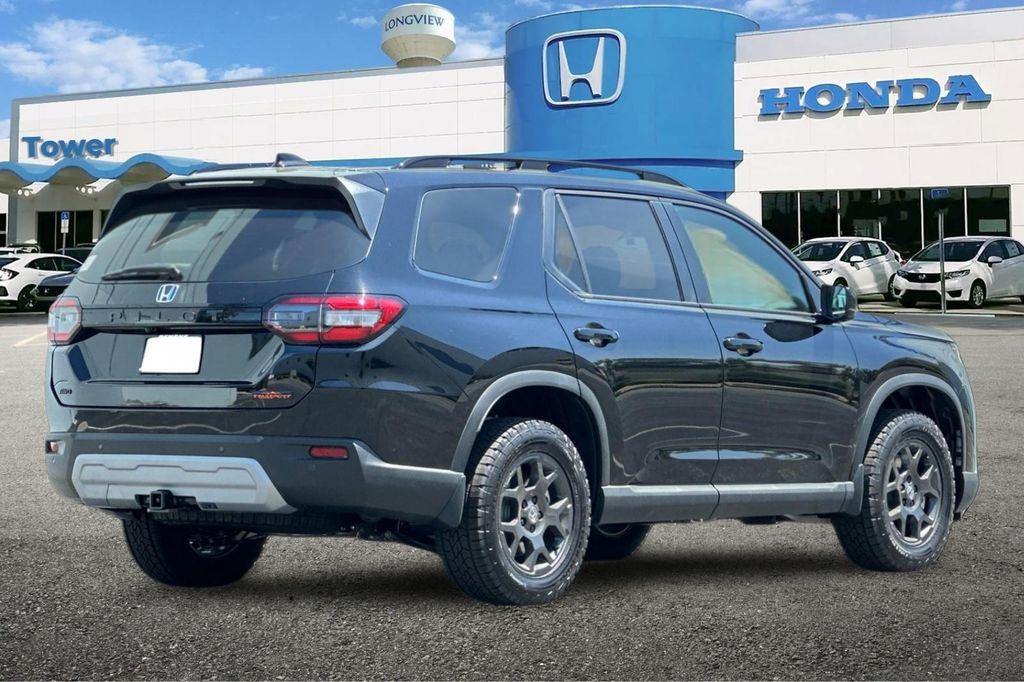 new 2025 Honda Pilot car, priced at $50,850