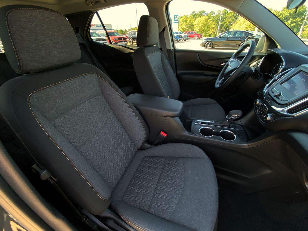 used 2023 Chevrolet Equinox car, priced at $22,070