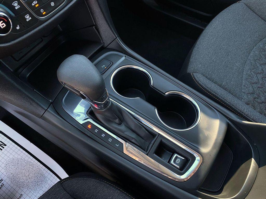 used 2023 Chevrolet Equinox car, priced at $22,070