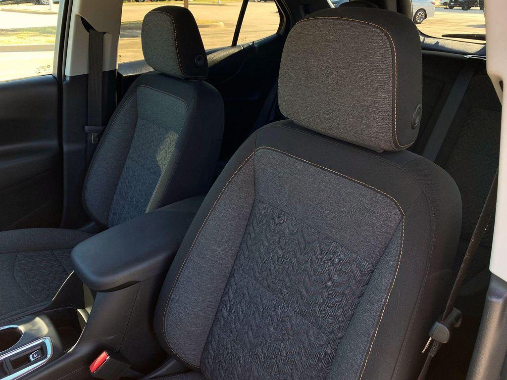 used 2023 Chevrolet Equinox car, priced at $22,070