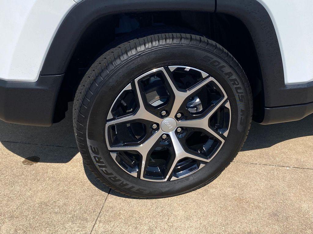 used 2024 Jeep Compass car, priced at $25,788