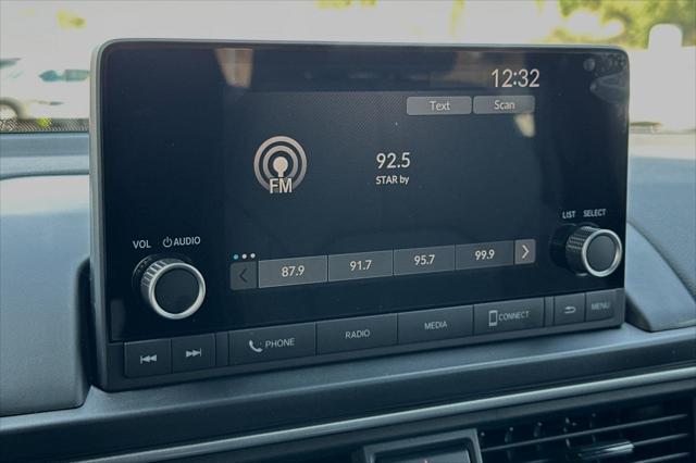 new 2025 Honda Pilot car, priced at $44,205