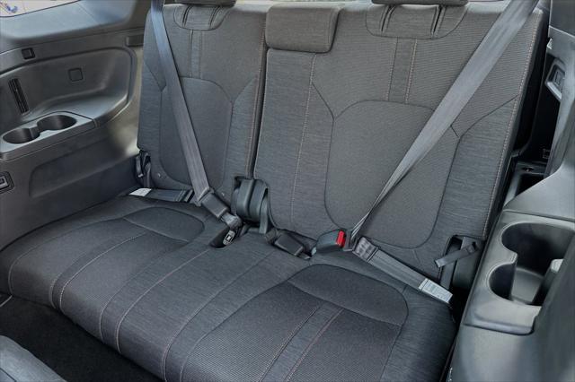 new 2025 Honda Pilot car, priced at $44,205