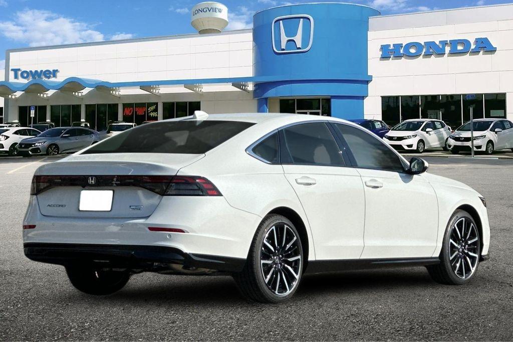 new 2025 Honda Accord Hybrid car, priced at $40,905