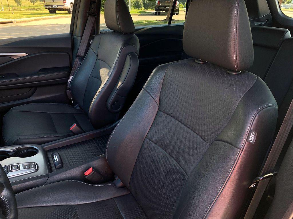 used 2022 Honda Passport car, priced at $29,897