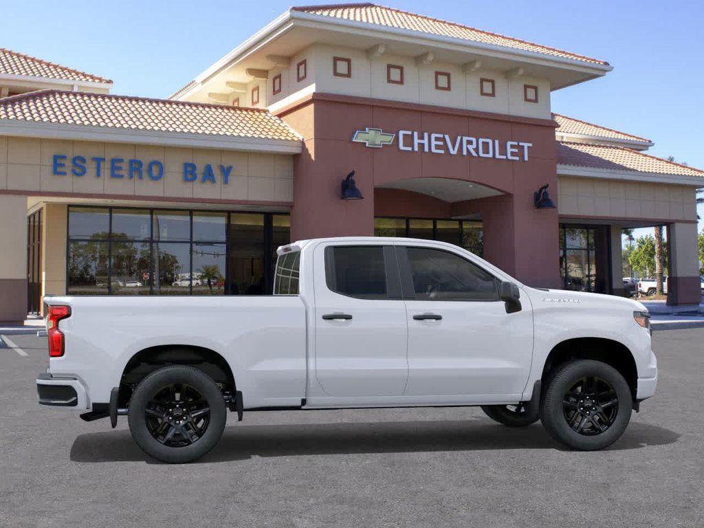 new 2026 Chevrolet Silverado 1500 car, priced at $39,575