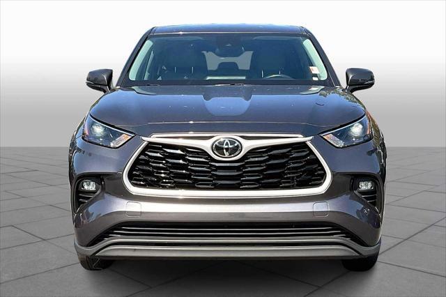 used 2023 Toyota Highlander car, priced at $34,950