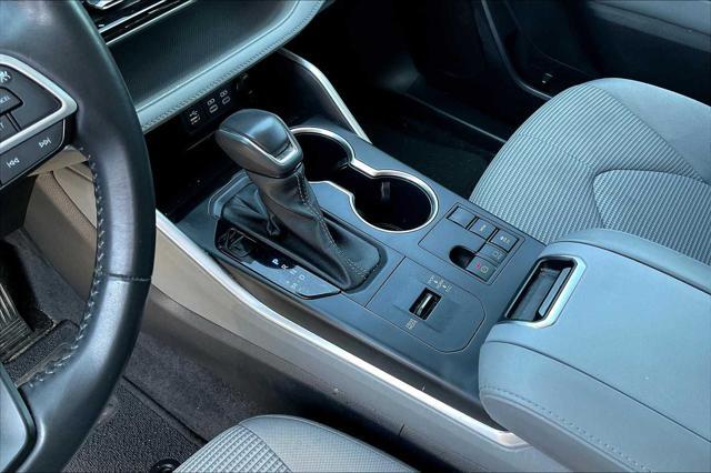 used 2023 Toyota Highlander car, priced at $34,950