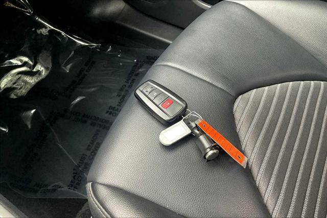 used 2022 Toyota Highlander car, priced at $36,444