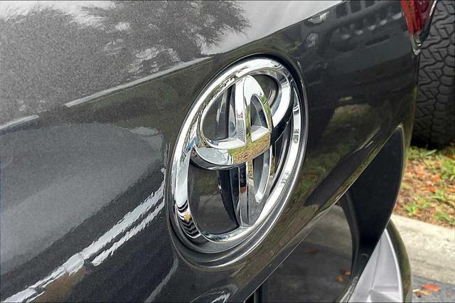 used 2022 Toyota Highlander car, priced at $36,444