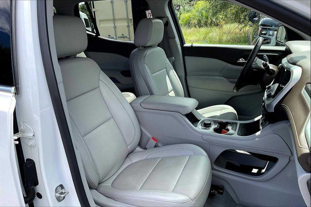 used 2023 GMC Acadia car, priced at $25,950