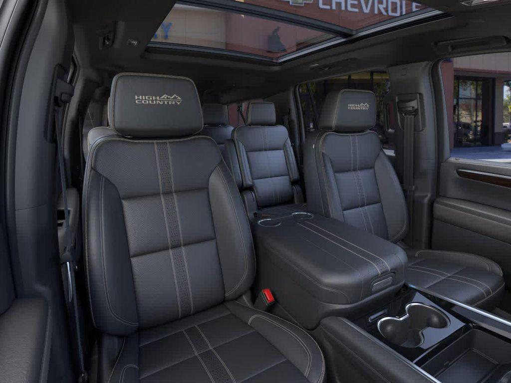 new 2025 Chevrolet Suburban car, priced at $88,002