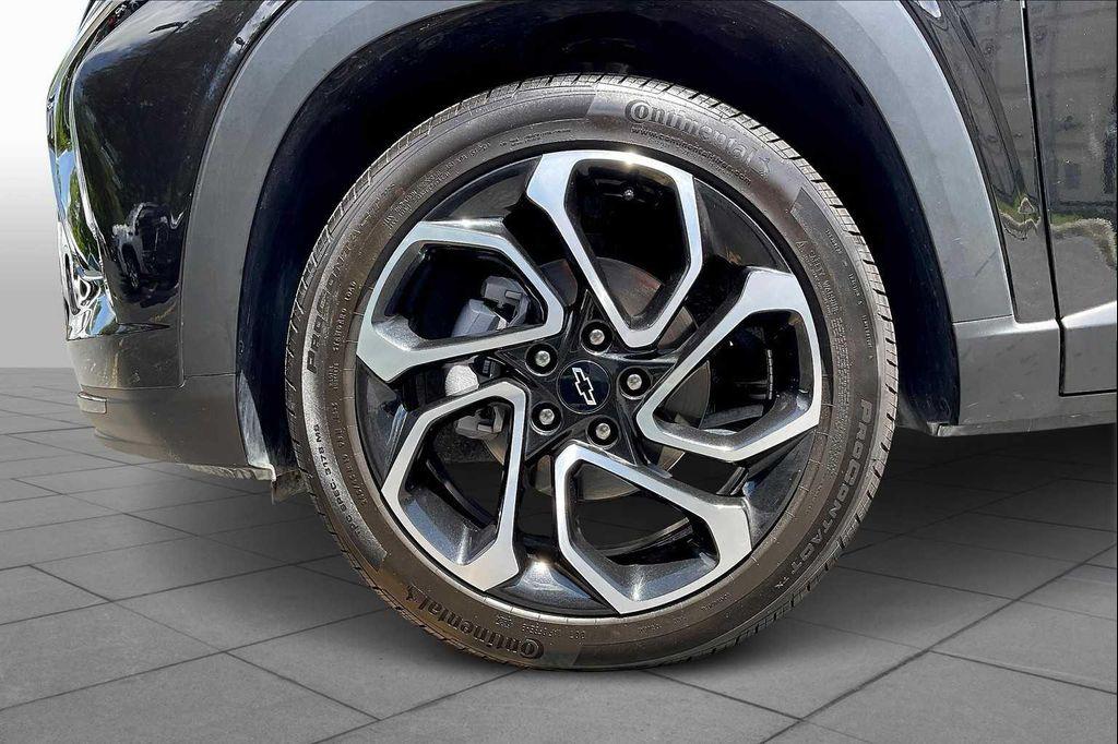 used 2025 Chevrolet Trax car, priced at $25,950