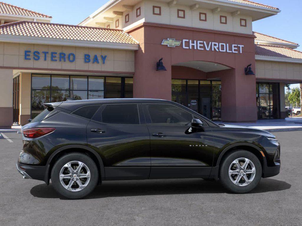 new 2025 Chevrolet Blazer car, priced at $33,348