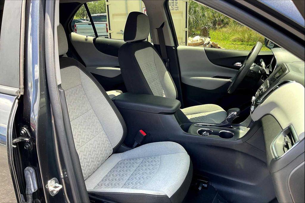 used 2022 Chevrolet Equinox car, priced at $20,988