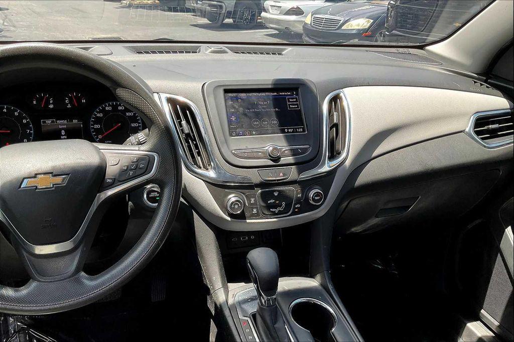 used 2022 Chevrolet Equinox car, priced at $20,988