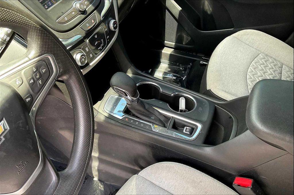 used 2022 Chevrolet Equinox car, priced at $20,988