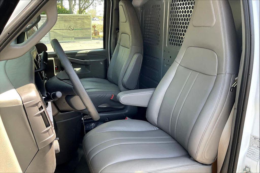 new 2025 Chevrolet Express 2500 car, priced at $54,266