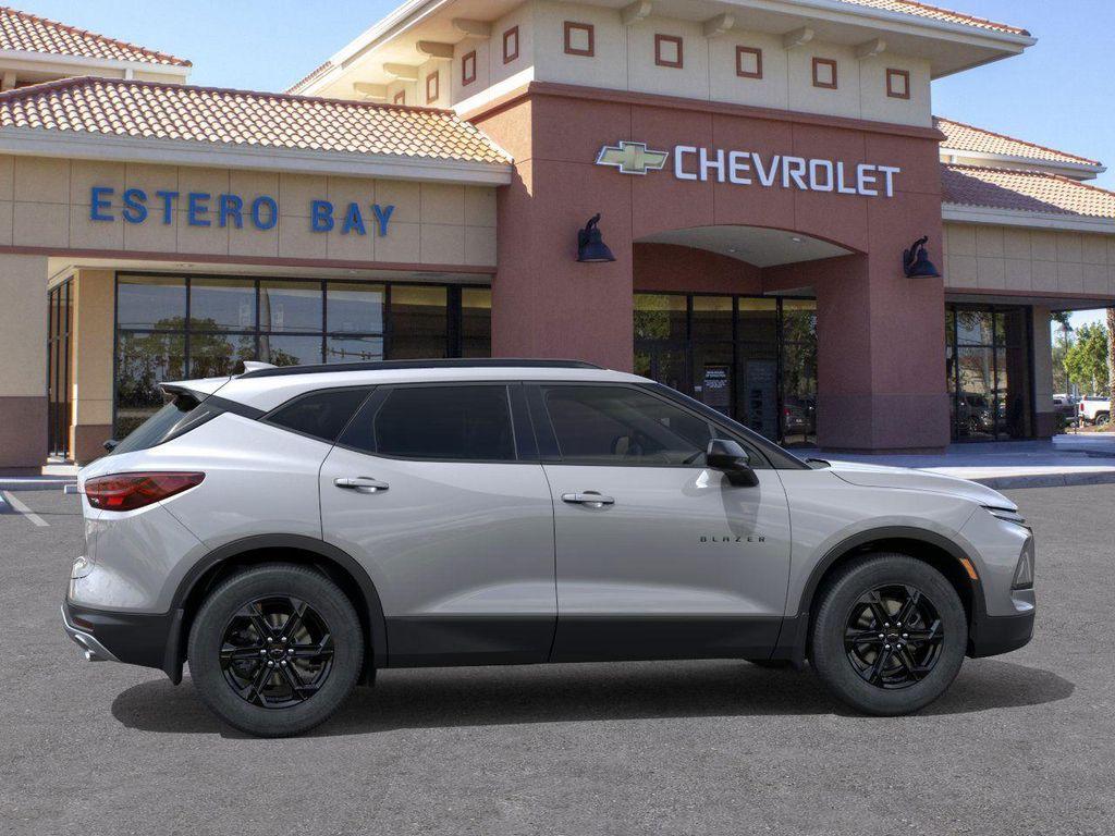 new 2025 Chevrolet Blazer car, priced at $34,090