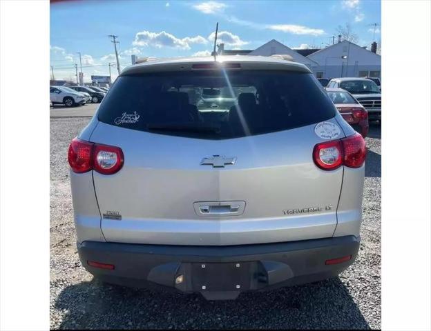 used 2011 Chevrolet Traverse car, priced at $5,995