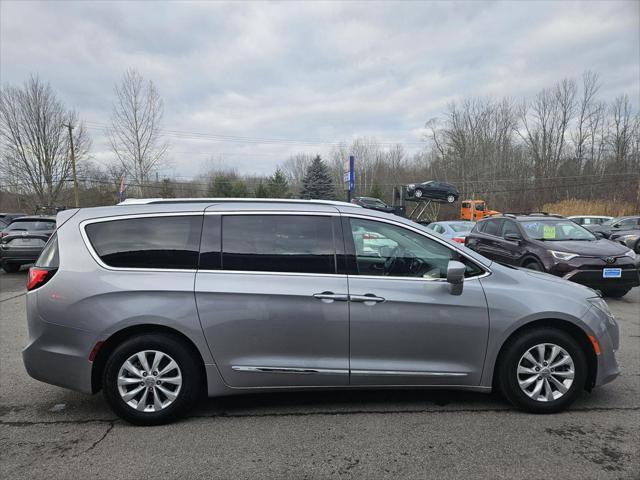 used 2019 Chrysler Pacifica car, priced at $15,495