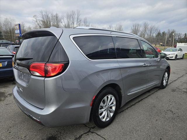 used 2019 Chrysler Pacifica car, priced at $15,495