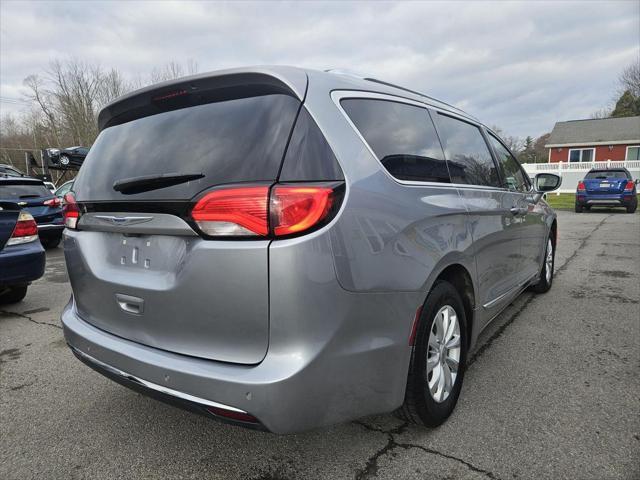 used 2019 Chrysler Pacifica car, priced at $15,495