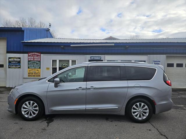 used 2019 Chrysler Pacifica car, priced at $15,495