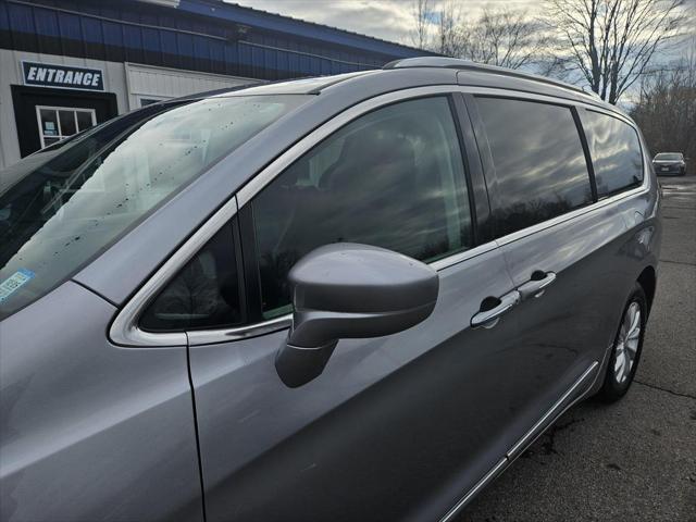 used 2019 Chrysler Pacifica car, priced at $15,495