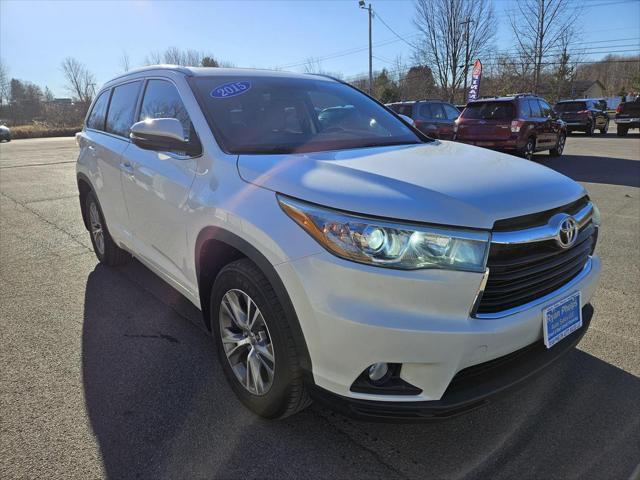 used 2015 Toyota Highlander car, priced at $18,355