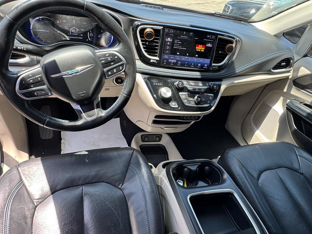 used 2021 Chrysler Pacifica Hybrid car, priced at $27,990