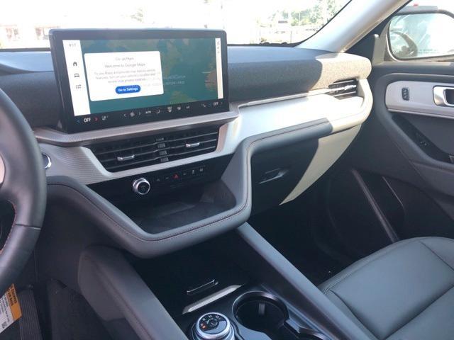 new 2025 Ford Explorer car, priced at $38,265