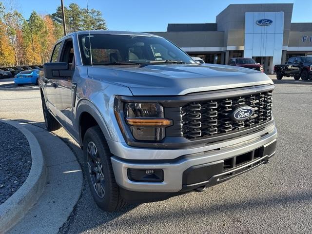 new 2024 Ford F-150 car, priced at $45,030