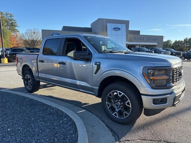 new 2024 Ford F-150 car, priced at $45,030