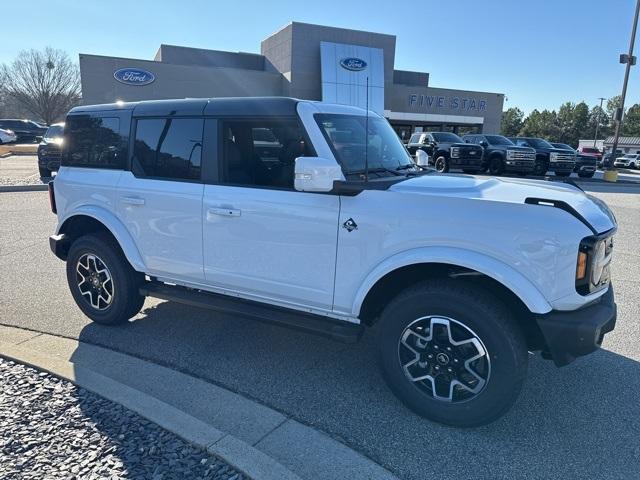 new 2024 Ford Bronco car, priced at $50,055