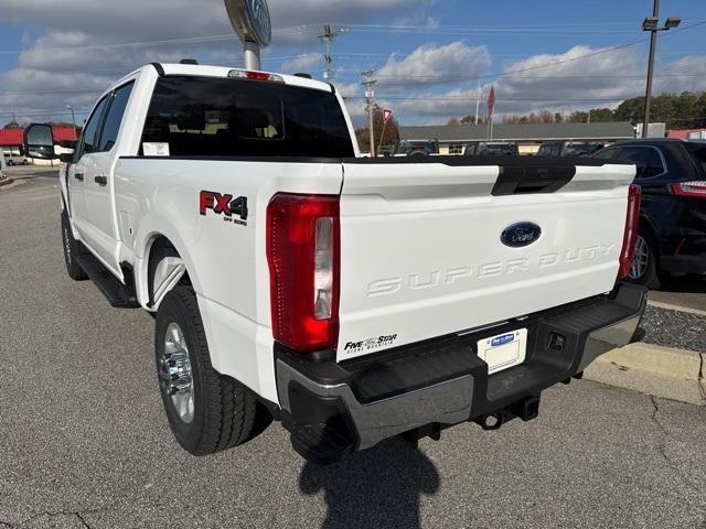 new 2024 Ford F-250 car, priced at $52,600