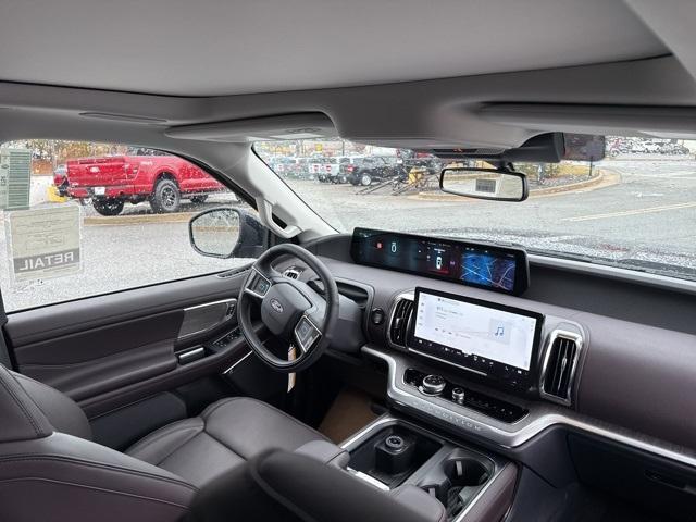 new 2025 Ford Expedition car, priced at $87,565