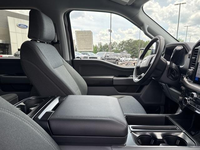 new 2025 Ford F-150 car, priced at $53,573
