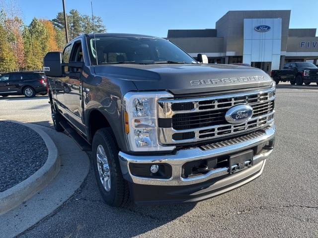 new 2024 Ford F-250 car, priced at $52,600